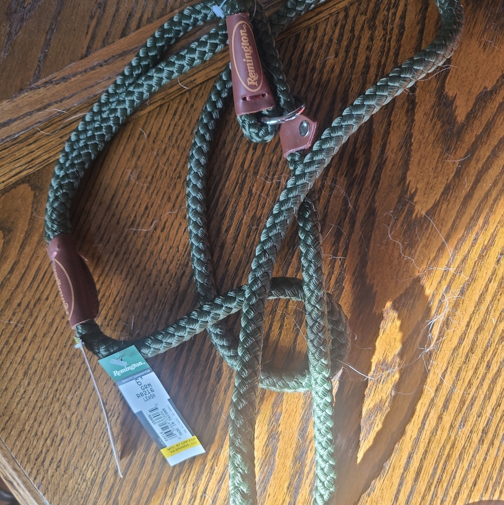 Remington dog leash